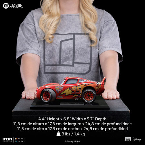 Cars Lightning McQueen 1:10 Scale Statue